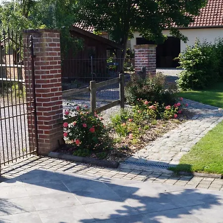 Panzió Les Charmes Du Petit Pre 3*