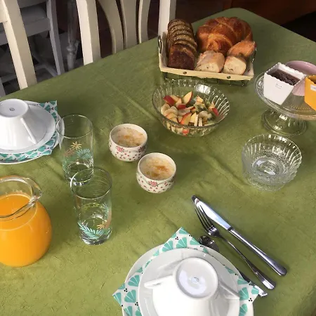 Les Charmes Du Petit Pre 3* Coulomby