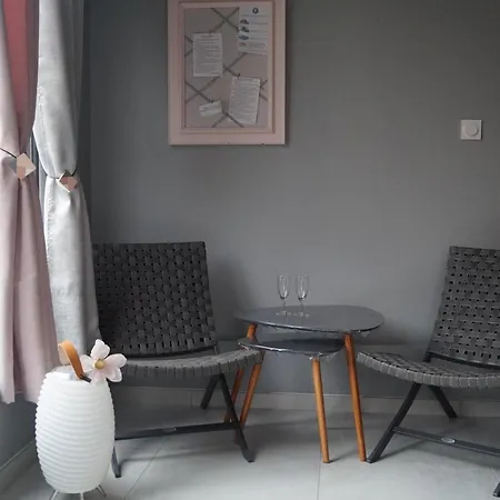 Les Charmes Du Petit Pre 3* Coulomby