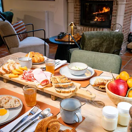 Les Charmes Du Petit Pre Coulomby