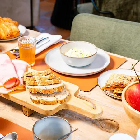 Les Charmes Du Petit Pre 3* Coulomby