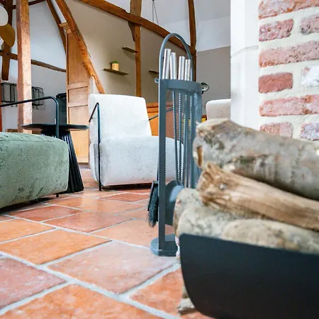 Les Charmes Du Petit Pre Bed & Breakfast