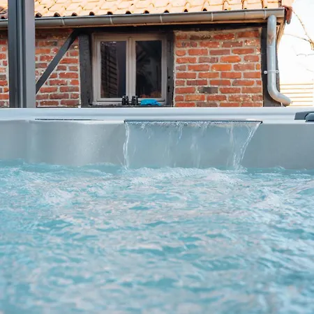 Les Charmes Du Petit Pre Coulomby